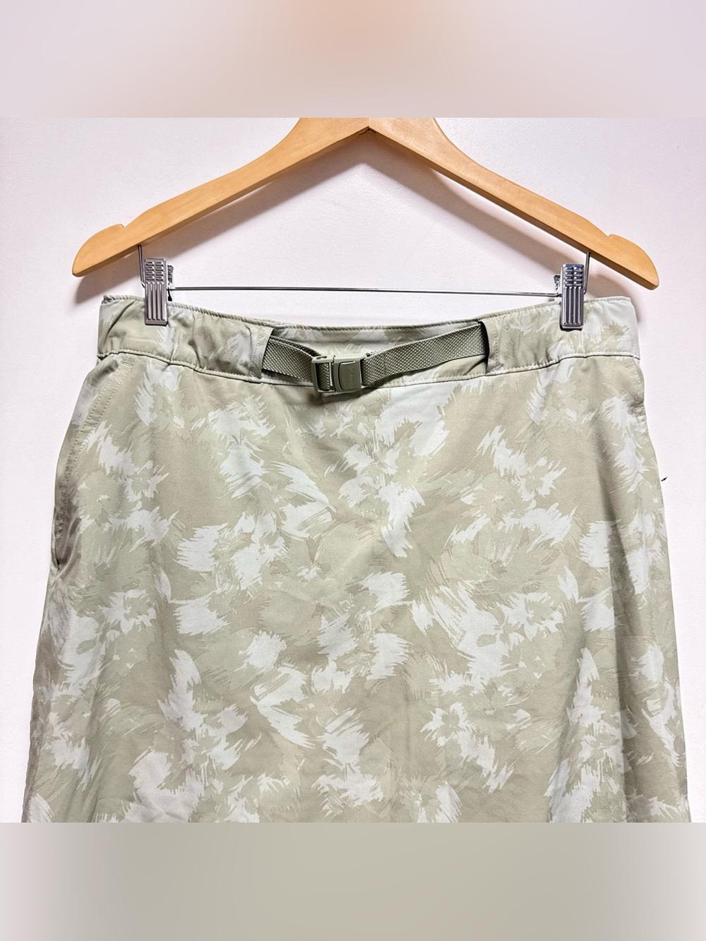 Columbia Women's Pleasant Creek Skort View 2